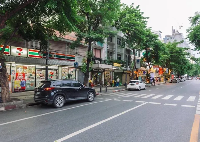 S2 Silom Large Room 4-6 Guests Full Kitchen Wifi